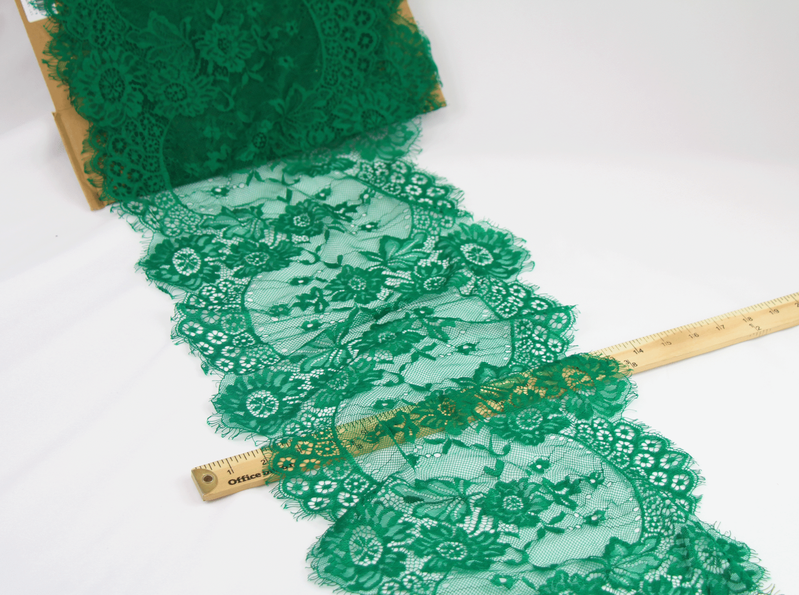 Bench Green French lace